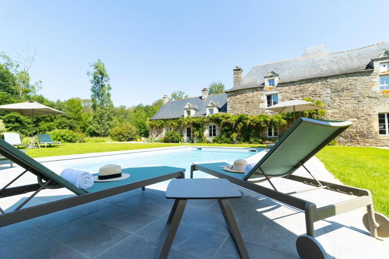 Manoir Du Vau D Arz Gites Et Chambres D Hotes Avec Piscine Malansac Εξωτερικό φωτογραφία