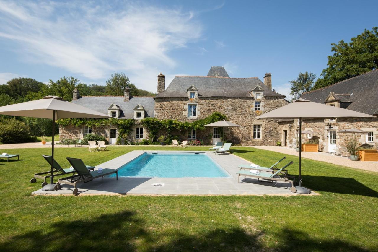 Manoir Du Vau D Arz Gites Et Chambres D Hotes Avec Piscine Malansac Εξωτερικό φωτογραφία